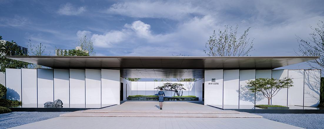 作品丨鑫苑集團(tuán)鄭州鑫苑大學(xué)府示范區(qū)景觀項(xiàng)目竣工